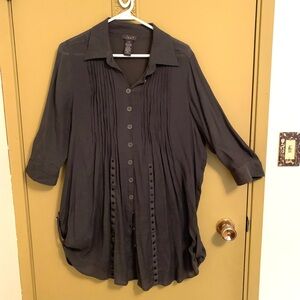 DEX tunic, size large. Grey/charcoal